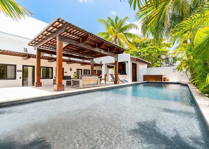 Villa Private - Large Pool And Jacuzzi *