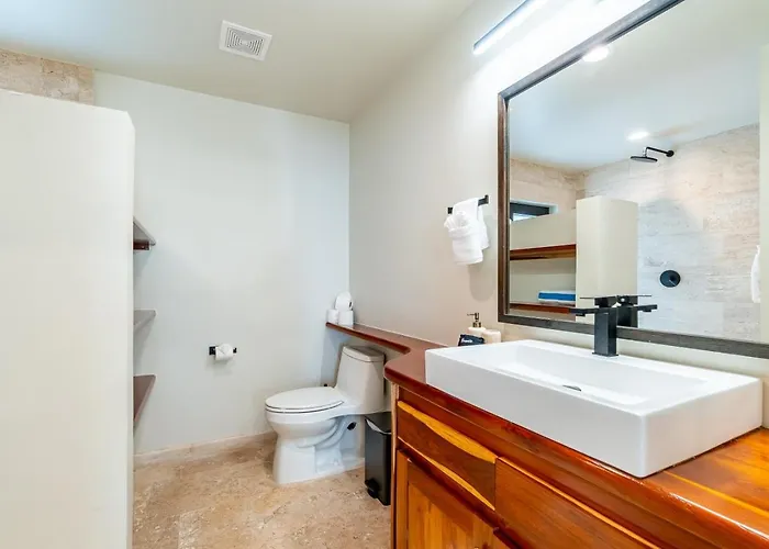Private - Large Pool And Jacuzzi Villa